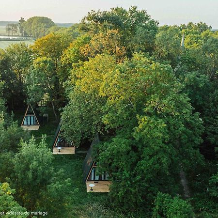 Ecolodges De Reve Dans Un Chateau De Conte De Fees Les-Trois-Moutiers Εξωτερικό φωτογραφία
